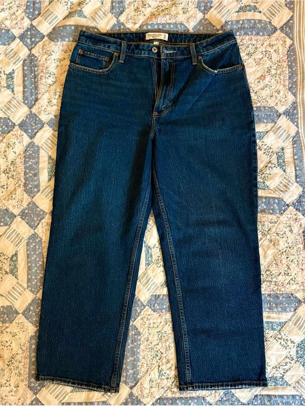 Abercrombie Curve Love Vintage Straight High Rise Jeans Dark Wash Size 31